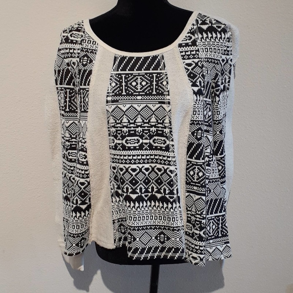 ANTHROPOLOGIE Lilka M sweater top